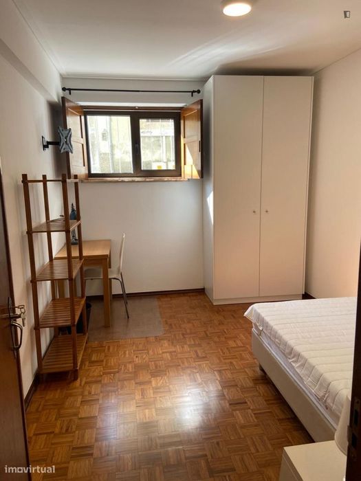 Quarto - localizado em Coimbra