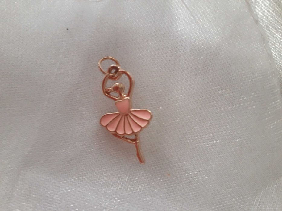 Wisiorek baletnica 2,5cm. Nierdzewna, kolor złoty róż