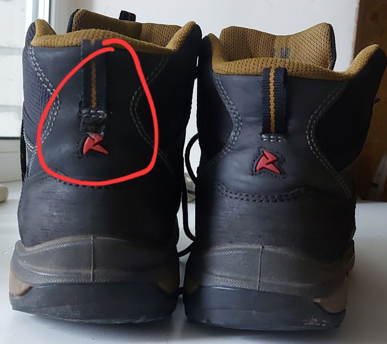 Ботинки ECCO. 44