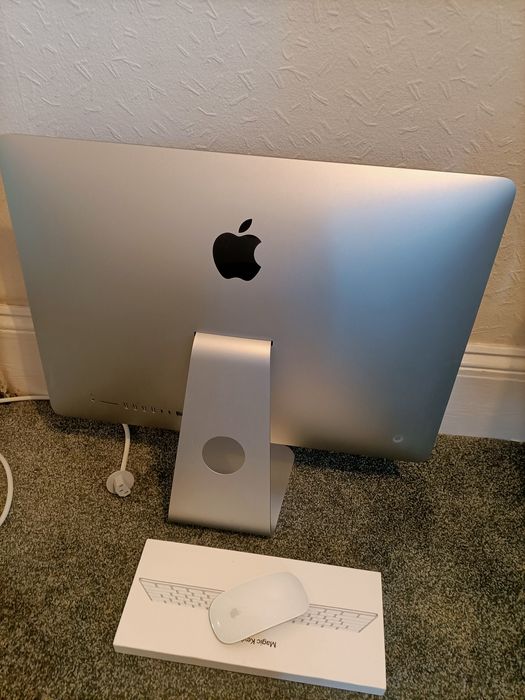 iMac 21.5" 2017 рік retina 4k i5/Radeon pro 555/2 gb/ 8gb ddr4