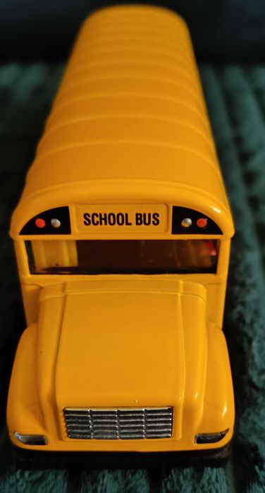 Autobus Szkolny Żółty Zabawka Otwierane Drzwi