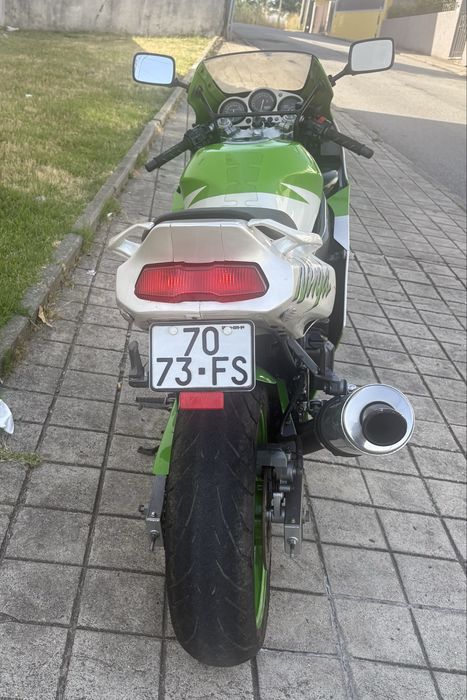 Kawasaki ninja ( 600)