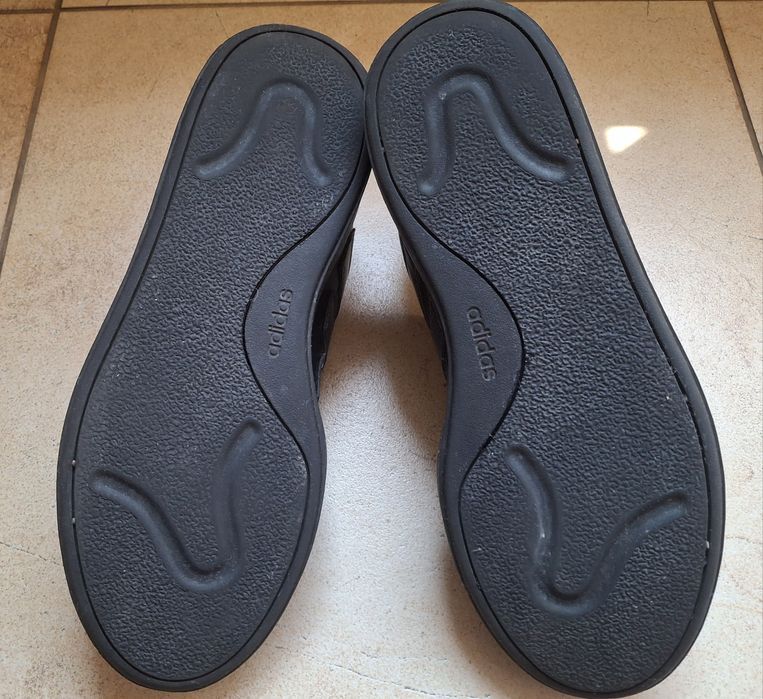 Sneakersy Adidas Courtblock 43 27,,5 cm stan bdb okazja