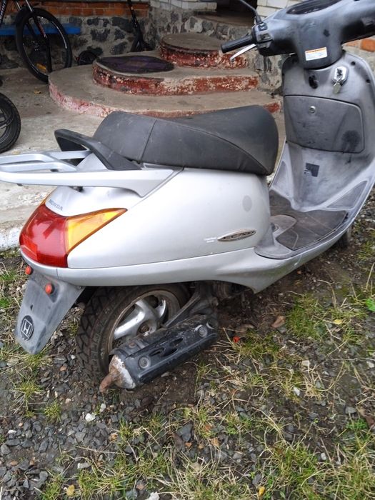Продам скутер Хонда Леад 50