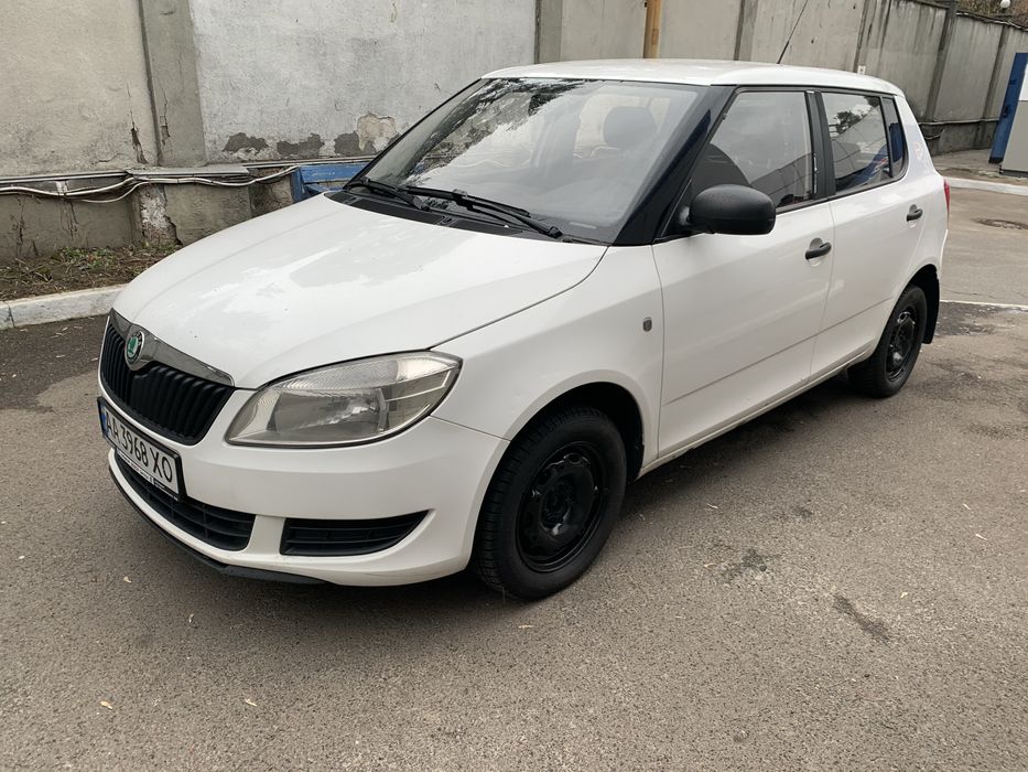 Skoda Fabia рейстайлин 1.4 2011