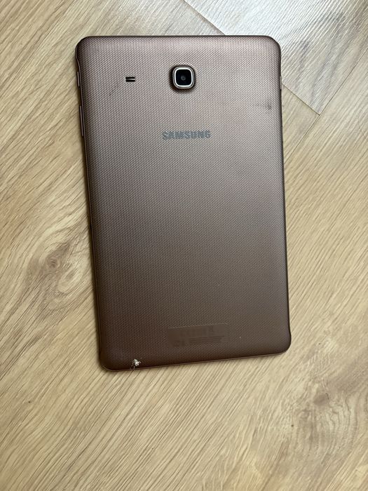 Планшет Samsung Tab E 9,6 (sm-t561) 4G, 7 Android