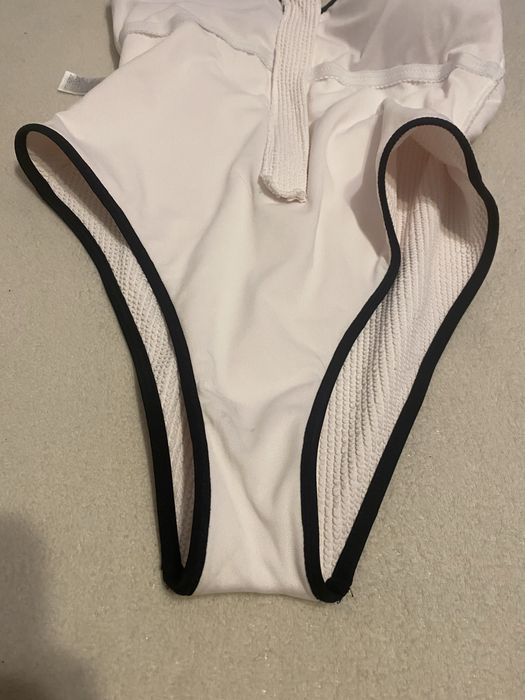 Купальник суцільний жіночий