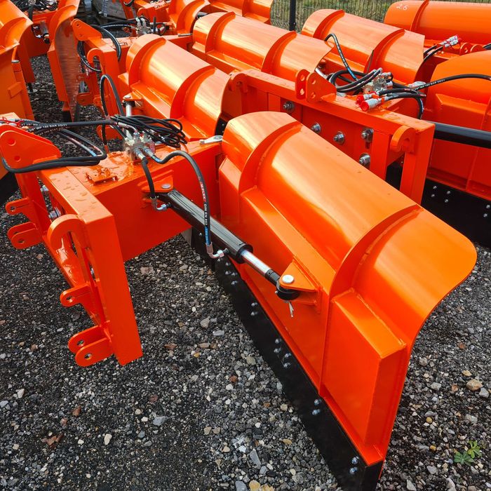 PŁUG ŚNIEŻNY prosty lub strzał. euro/tuz/sms/tłok/wózek widł. C330/360