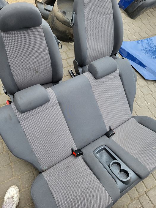 Fotele kanapa komplet vw fox 06r komplet nie podarte