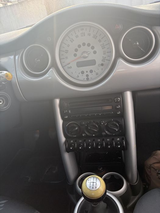 Mini one 1.4D motor toyota