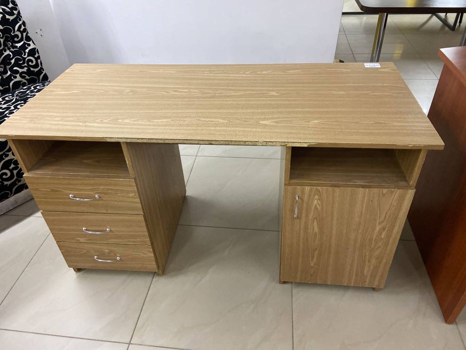 РАСПРОДАЖА столы офисные столы угловые с тумбами с полками лофт: 300 ...