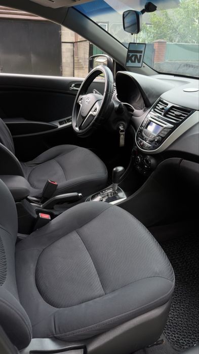 Hyundai Accent 1.6 газ -бензин 2012р