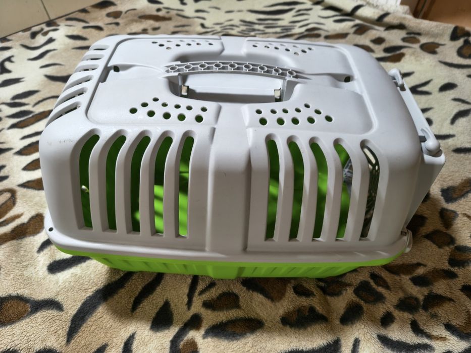 Переноска для тварин