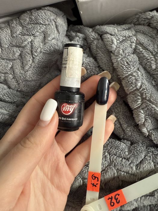 Продам багато гель лаків в наявності 23 шт