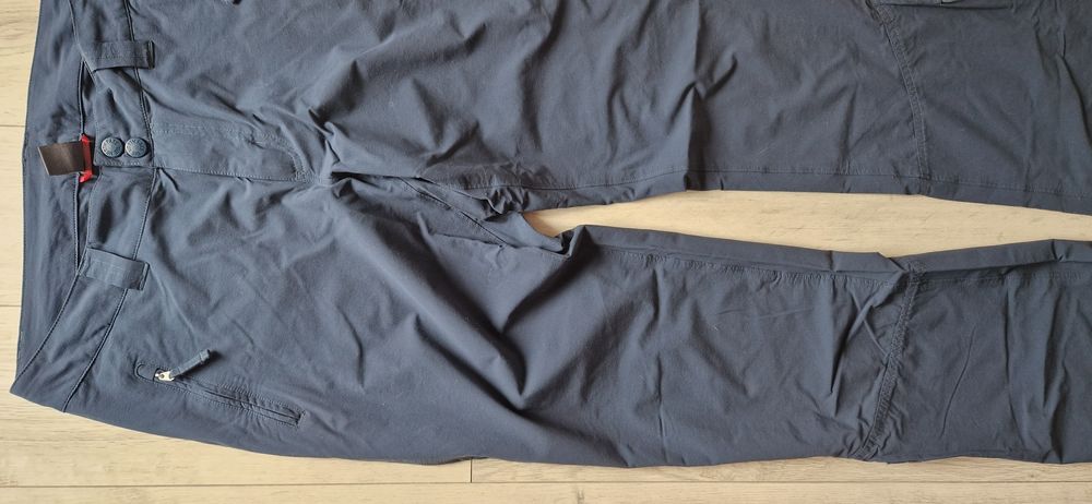 The North Face  XL.   .