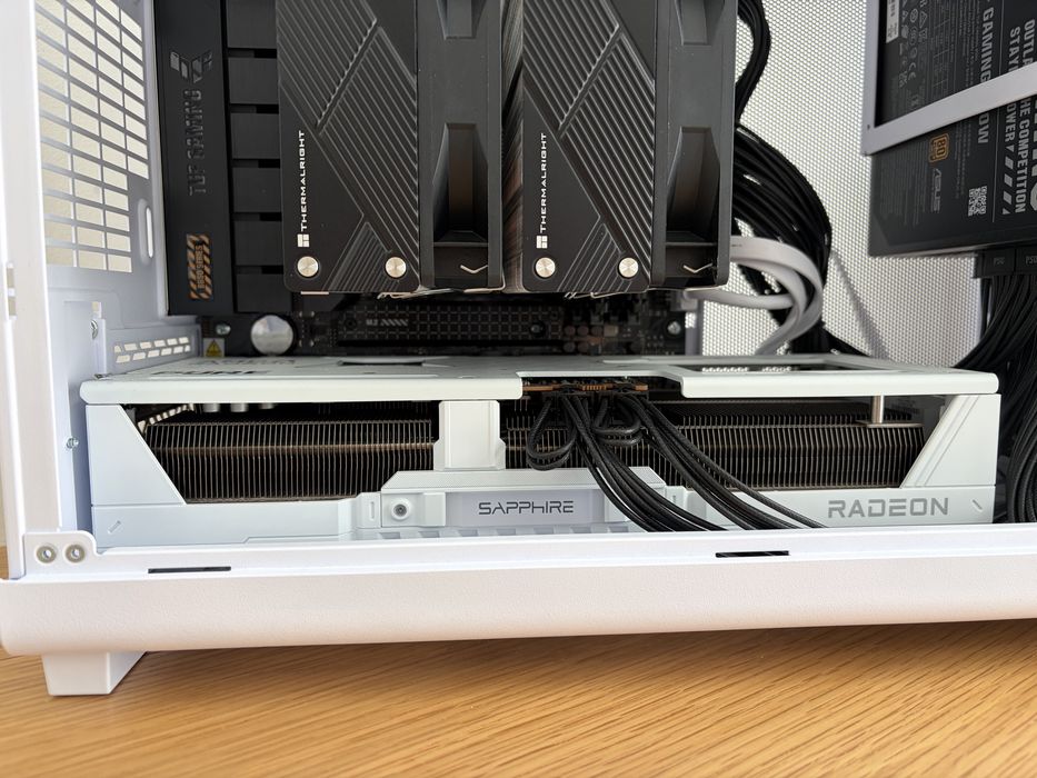 PC Gaming/Trabalho  - Ryzen 7 9800X3D / RX 9070 XT / 32 GB / 1TB