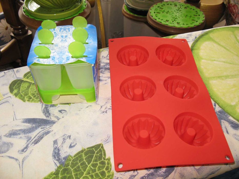 Продается формочка для кексов и мороженого.