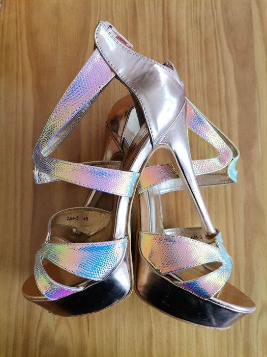 Calçado de mulher 38