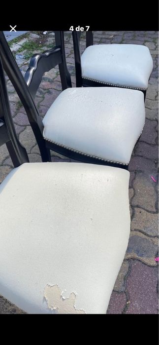 Vende-se mesa com 6 cadeiras