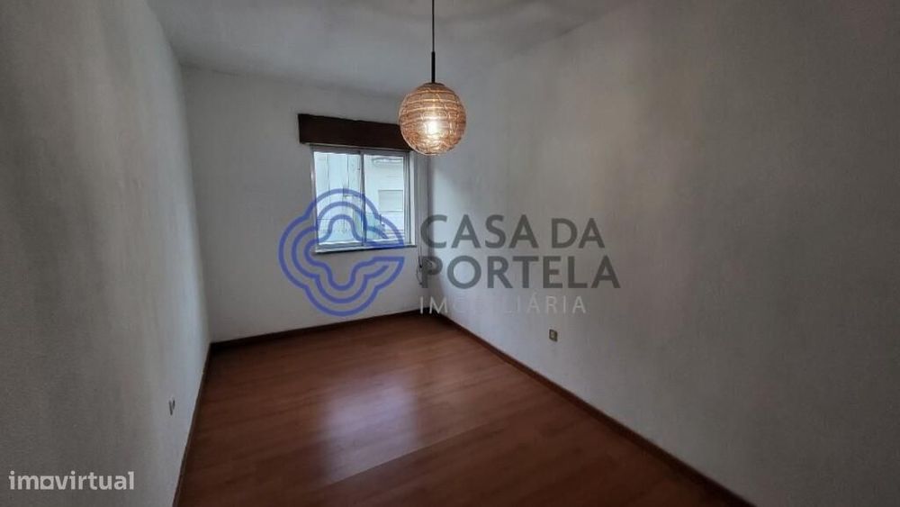 T3 em Viseu: Único no Prédio, Escada Privativa e Sótão Total. Ideal pa