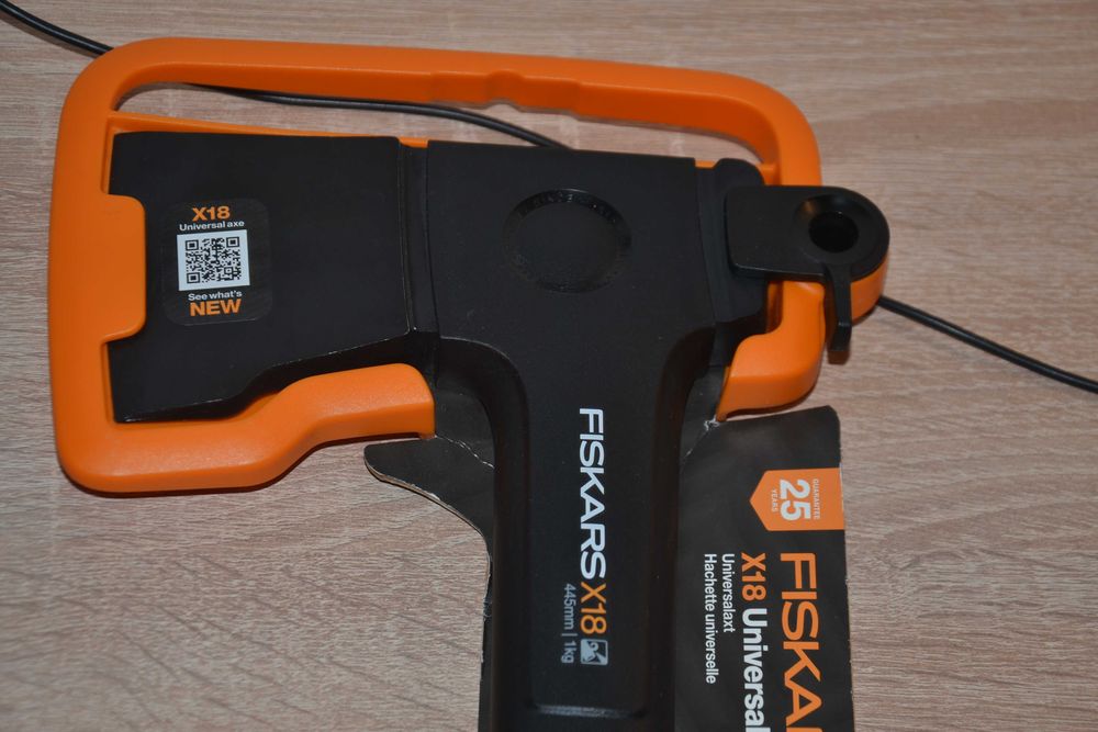 Універсальна сокира топор Fiskars 18 Finland оригінал