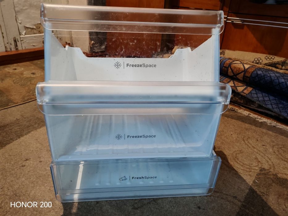 Продам холодильник