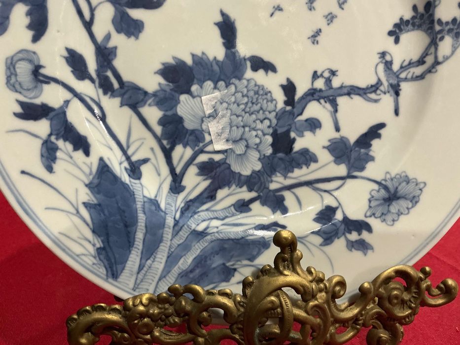 Prato oriental branco azul com 23 cm