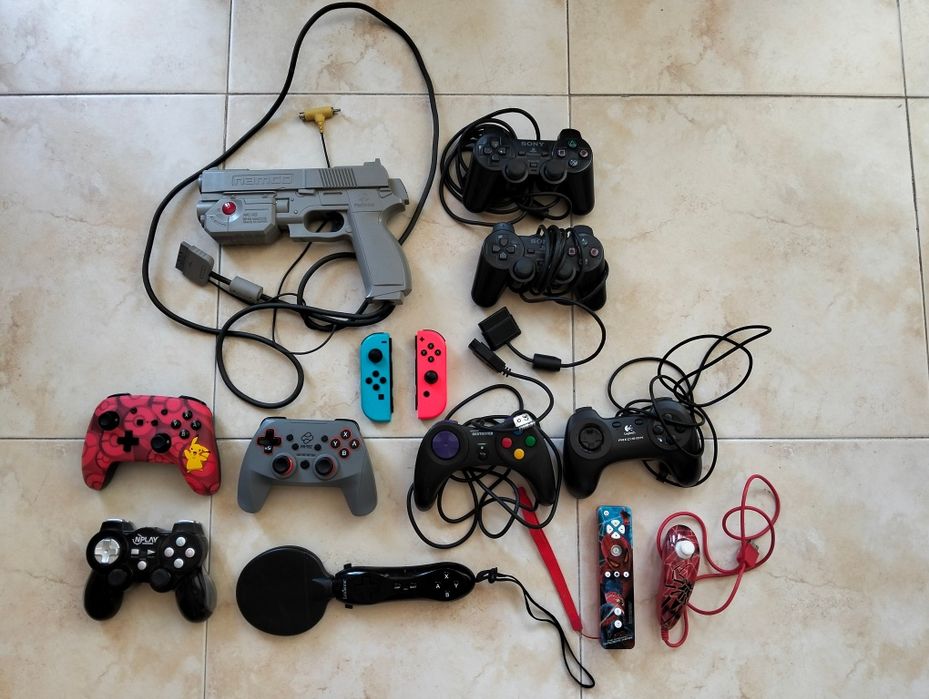 Consolas e Acessórios