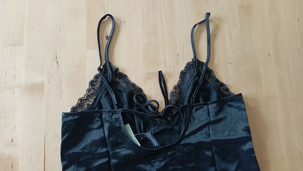 Czarna koszulka nocna H&M