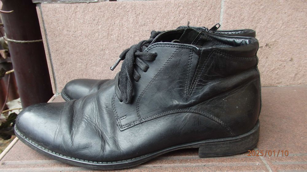 Buty męskie wysokie firmy Lasocki rozmiar 42.
