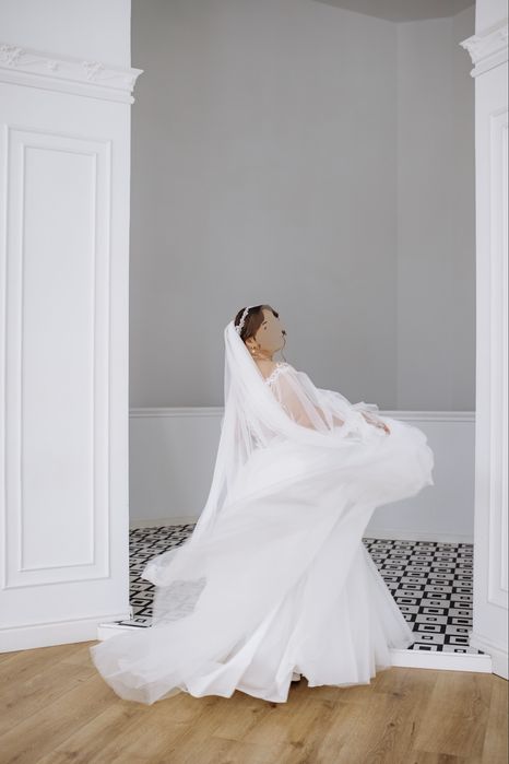 Весільна сукня 52 розмір