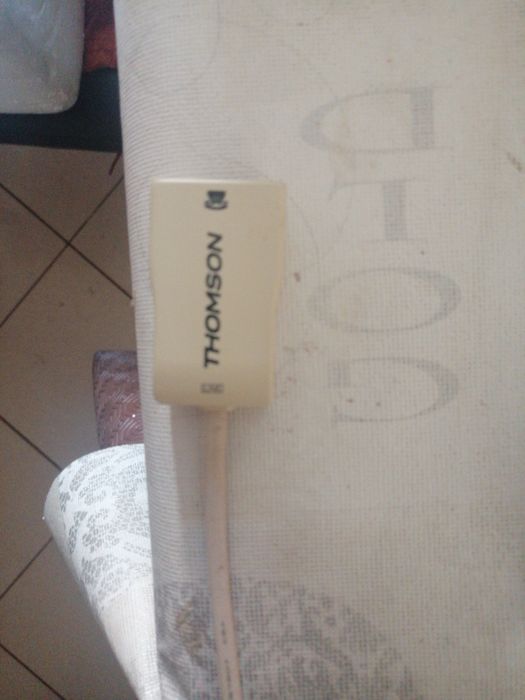 Filtros ADSL e fios telefone