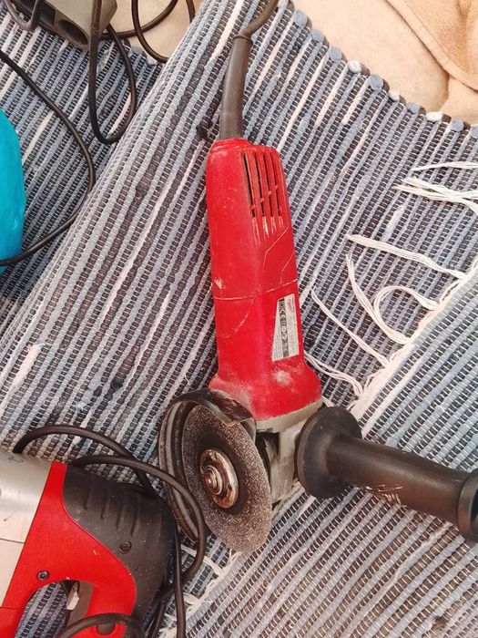 Pack Material Milwaukee- Reberberadora, Serra  de Corte e Lixadora