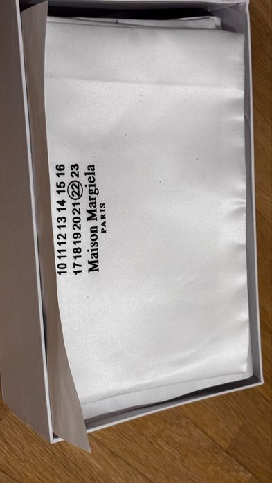Maison Margiela Replica Gats red/white