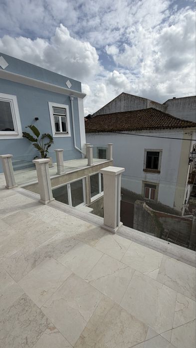 Moradia T6 pinheiro grande