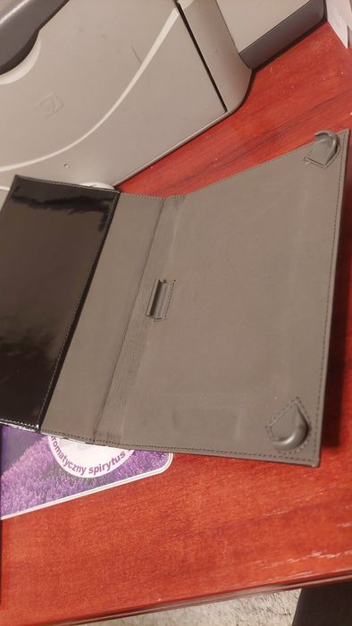 Etui na tablet wysoki połysk