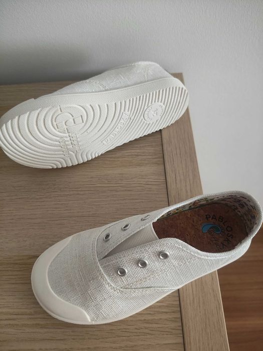 Sapatilhas novas para menina n.29