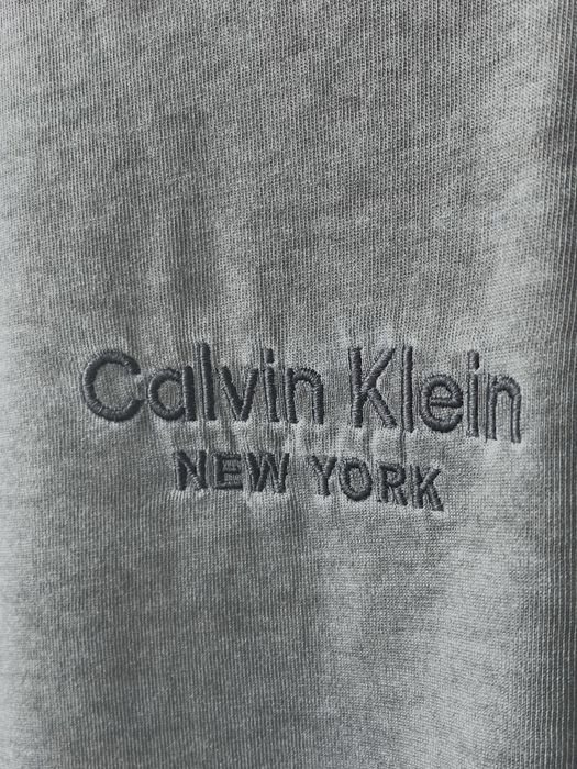 Футболка. Calvin Klein Faded Dye (оригінал ) Relaxed fit  Розмір: M