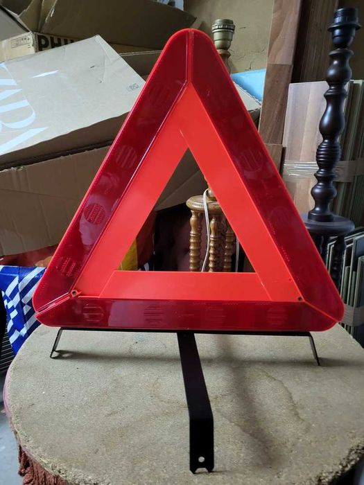 Triângulo de Sinalização com Caixa