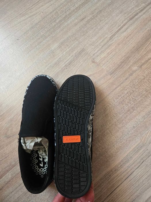 Женские  слипоны