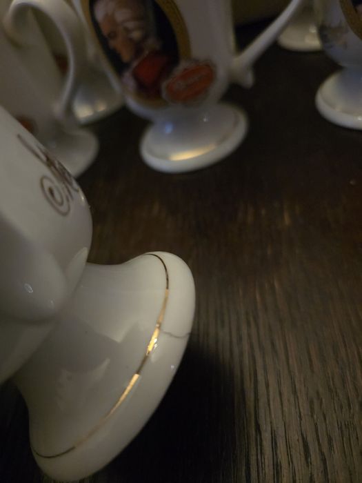 Porcelanowe filiżanki z Mozartem