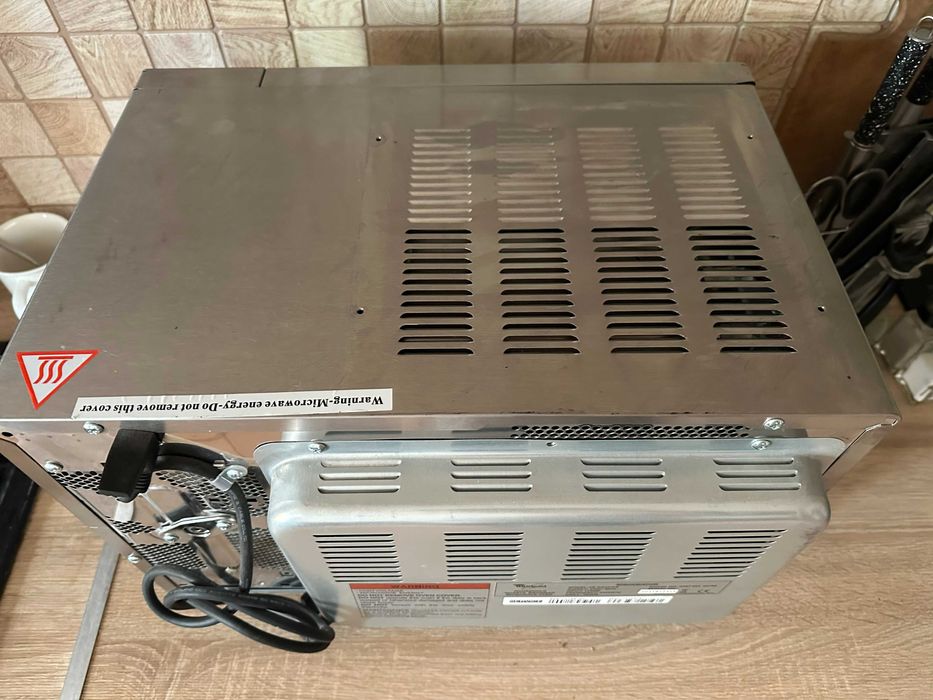 Мікрохвильова піч Whirlpool XB-EG20SS