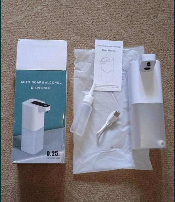 Сенсорный дозатор для жидкого мыла моющего средства