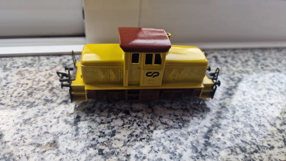 Material ferromodelismo  raro preços  telefone.