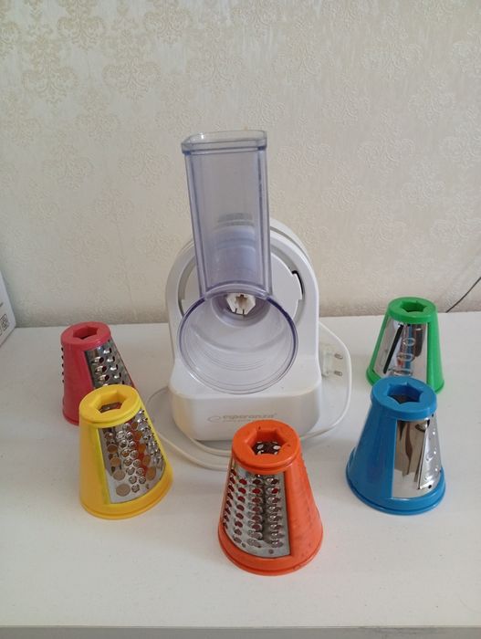 Электрическая овощерезке.