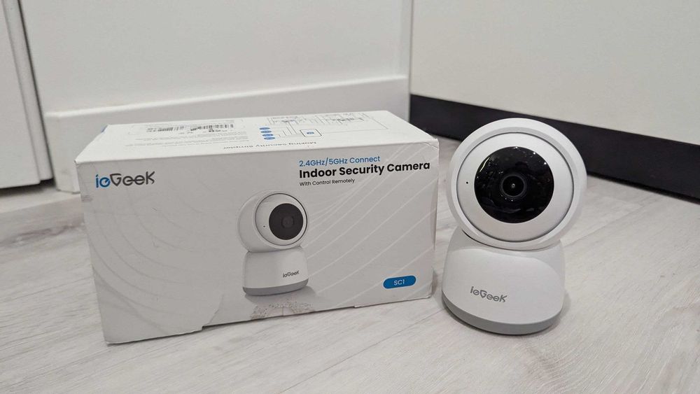 Камера відеоспостереження ieGeek SC1 2K з автостеженням