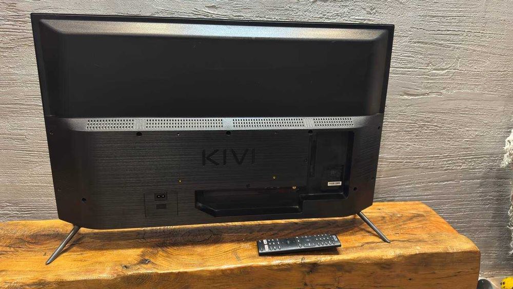 Продам телевізор Kivi 32H710KB