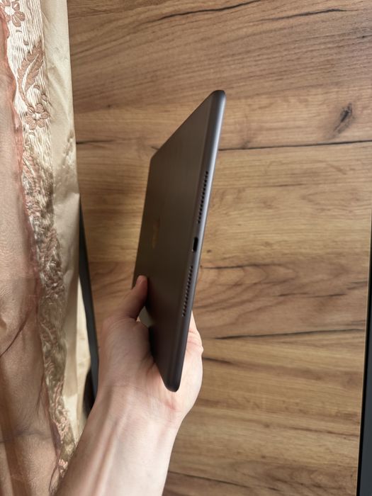 Планшет  iPad 8Gen 32Gb 10.2” Wi-Fi +LTE