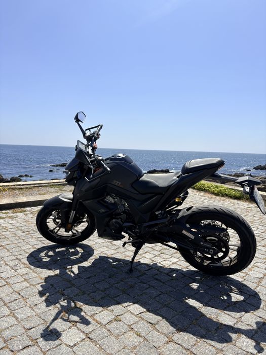 Zontes 125 U  LCD – 13.815 km – Impecável / Como Nova