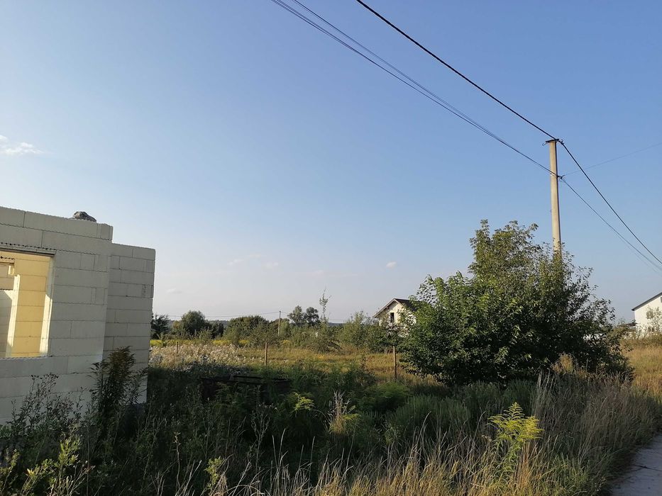 Продам дiлянку в селi Бобриця